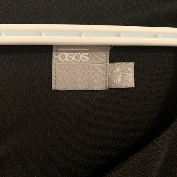 Black Asos dress with cutout and bow - Picture 2 of 3